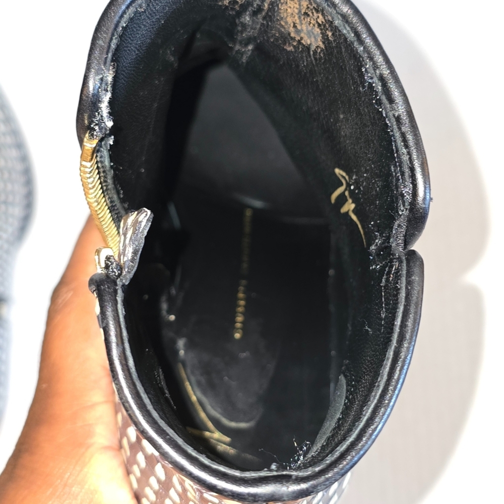 Giuseppe Zanotti Snake Embossed Ankle Boots Women's EU 35.5 US 5 Black Leather - Picture 11 of 14
